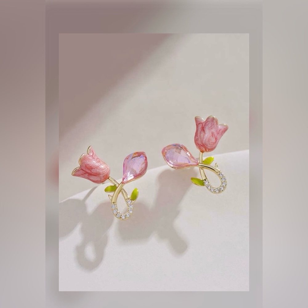 Rose earrings